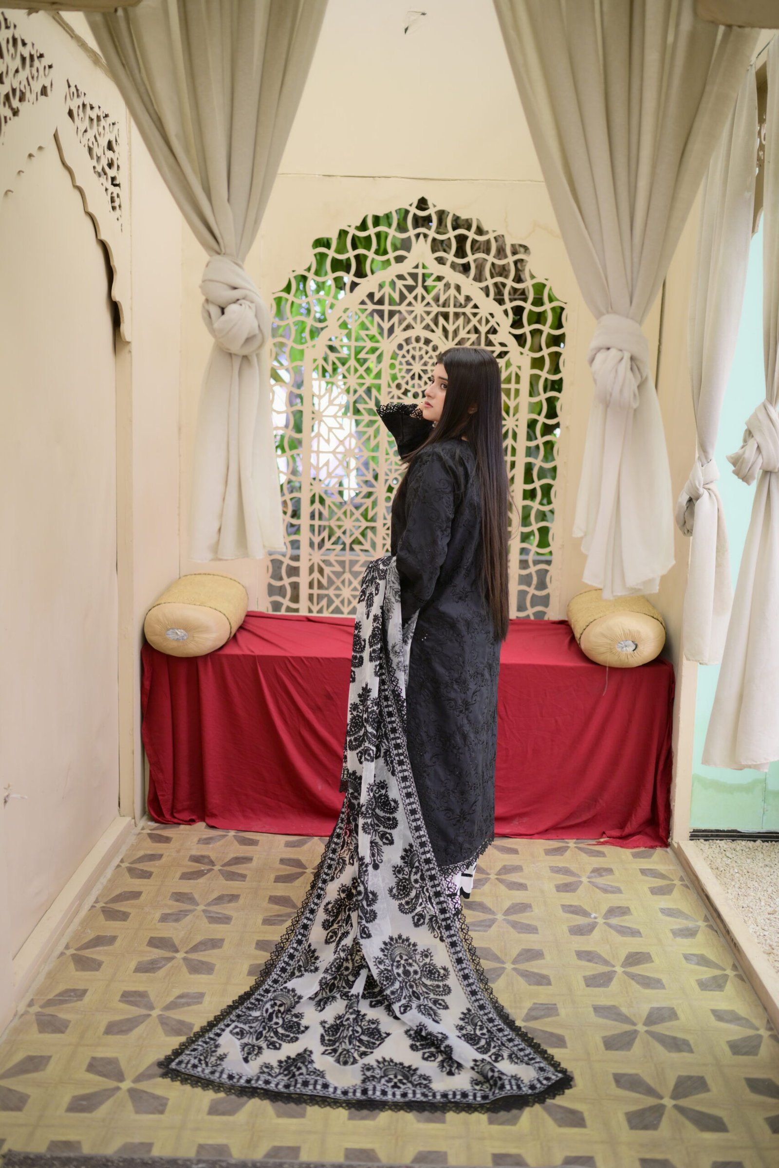 Chikankari Embroidered 3-Piece Suit